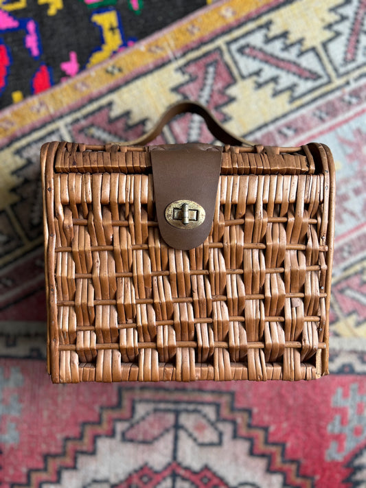 1950s/60s wicker basket purse