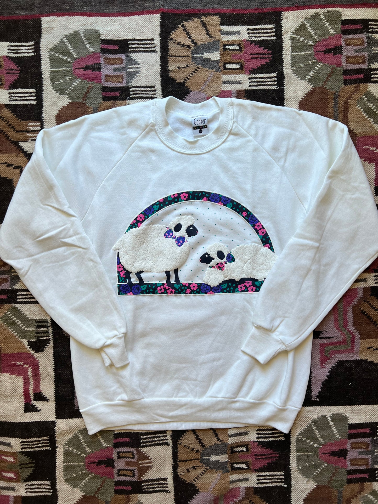 1990s white sheep puff paint sweatshirt XL